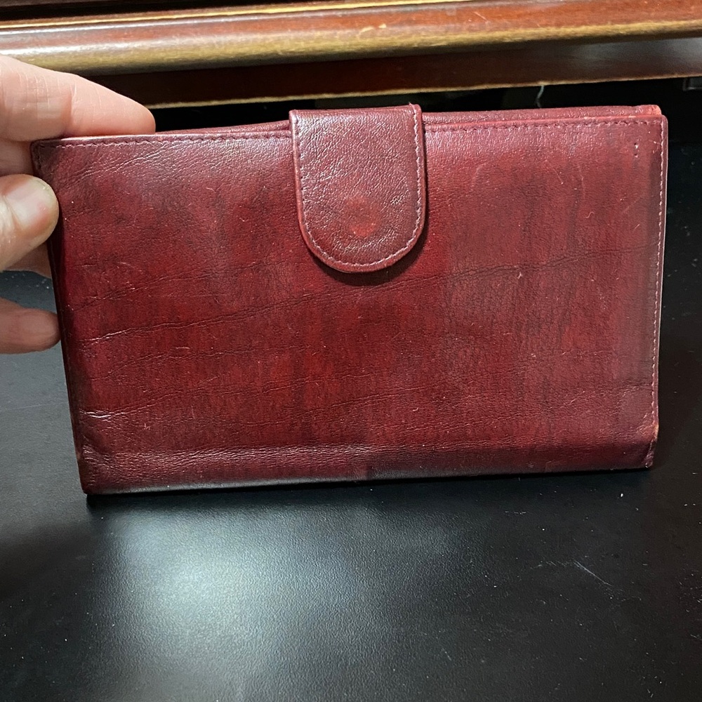 Elegant Sport Gold-Pfeil W. Germany burgundy checkbook Leather Wallet